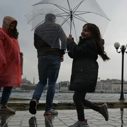 Meteoroloji'den İstanbul, Ankara, Manisa ve Adana için sağanak uyarısı