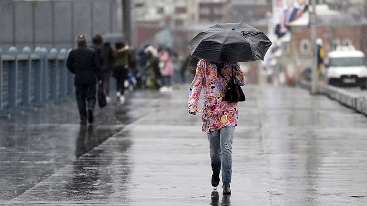 Meteoroloji Saat Verdi: 5 İl İçin Kuvvetli Yağış Uyarısı