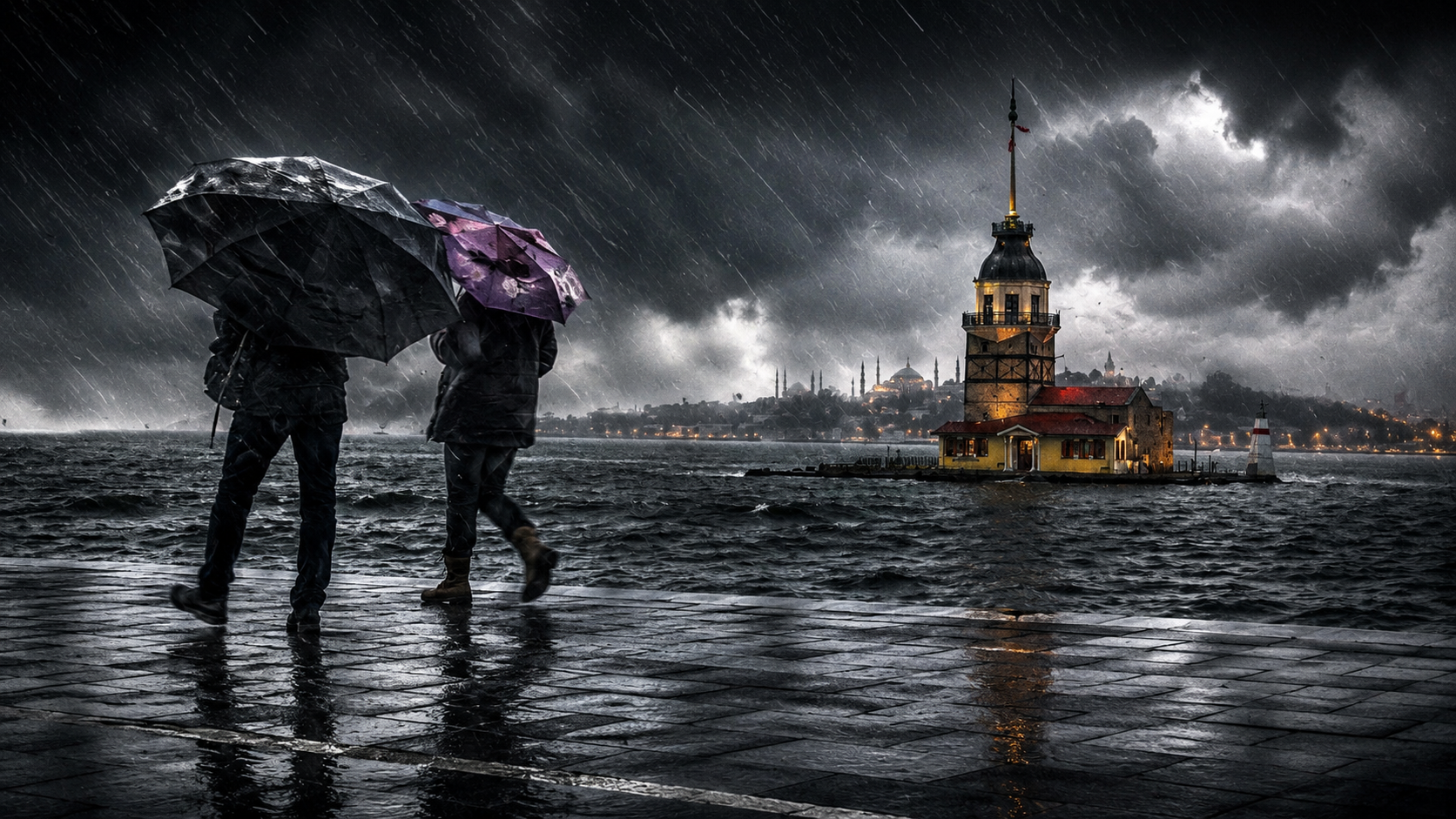 Meteoroloji'den Sarı ve Turuncu Alarm: Orta ve Doğu Karadeniz'de Kuvvetli Yağış