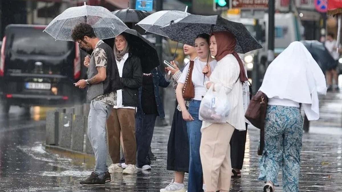 Meteoroloji'den son dakika uyarısı: Sıcaklıklar düşüyor, kuvvetli yağış ve rüzgar geliyor