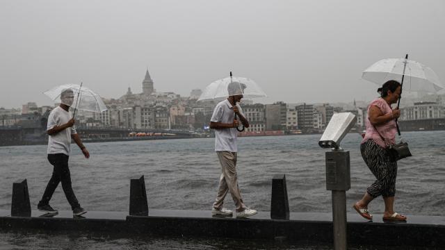Meteoroloji'den 4 İçin Sarı Uyarı: Şiddetli Sağanak Geliyor