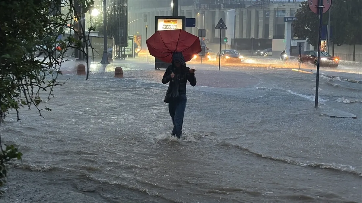 Meteoroloji'den 5 ile turuncu, 50 sarı kodlu uyarı