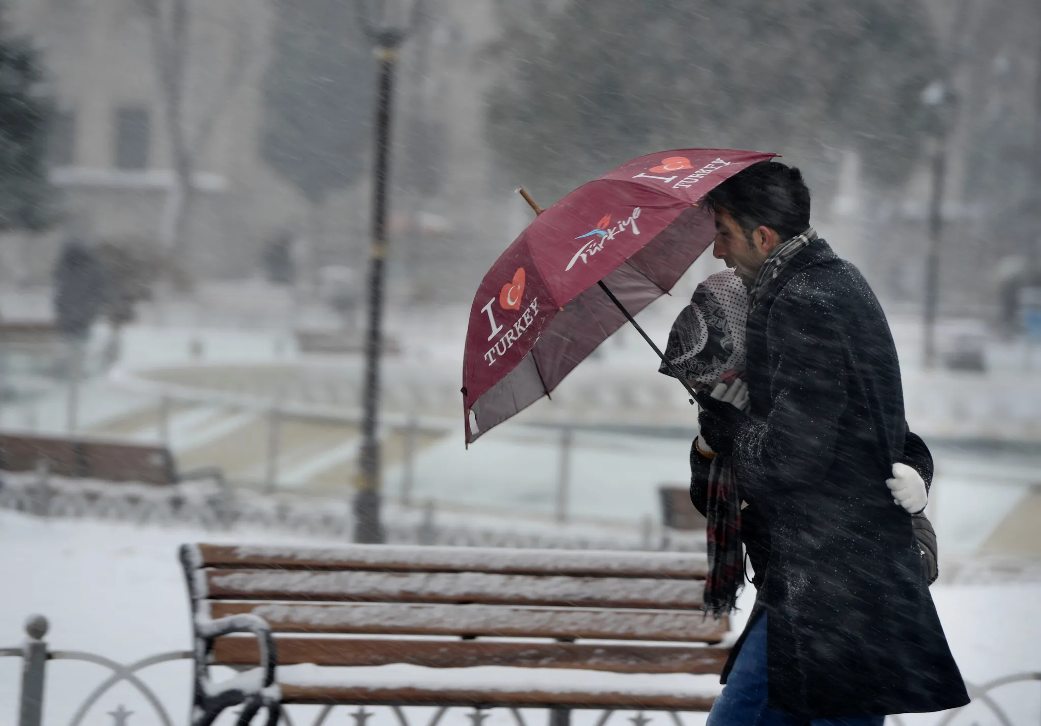 Meteoroloji'den 8 ile sarı kod uyarısı: Sağanak ve 6 derecelik düşüş geliyor