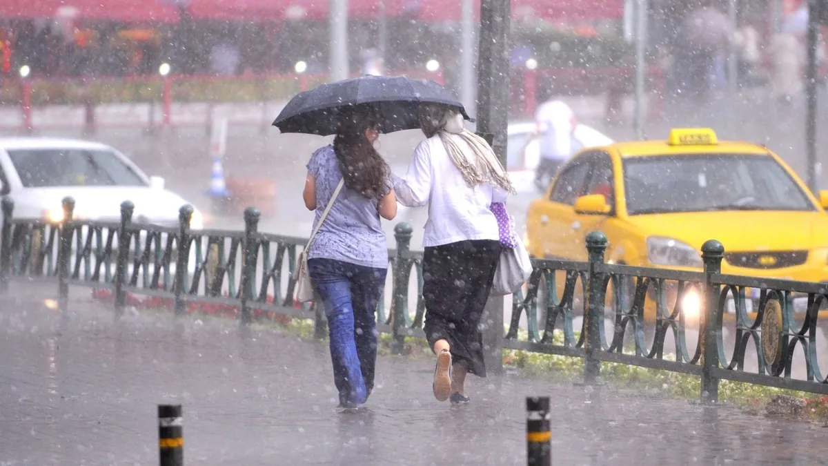 Meteoroloji'den Hafta Sonu Uyarısı: Sonbahar Yağmurları Geliyor