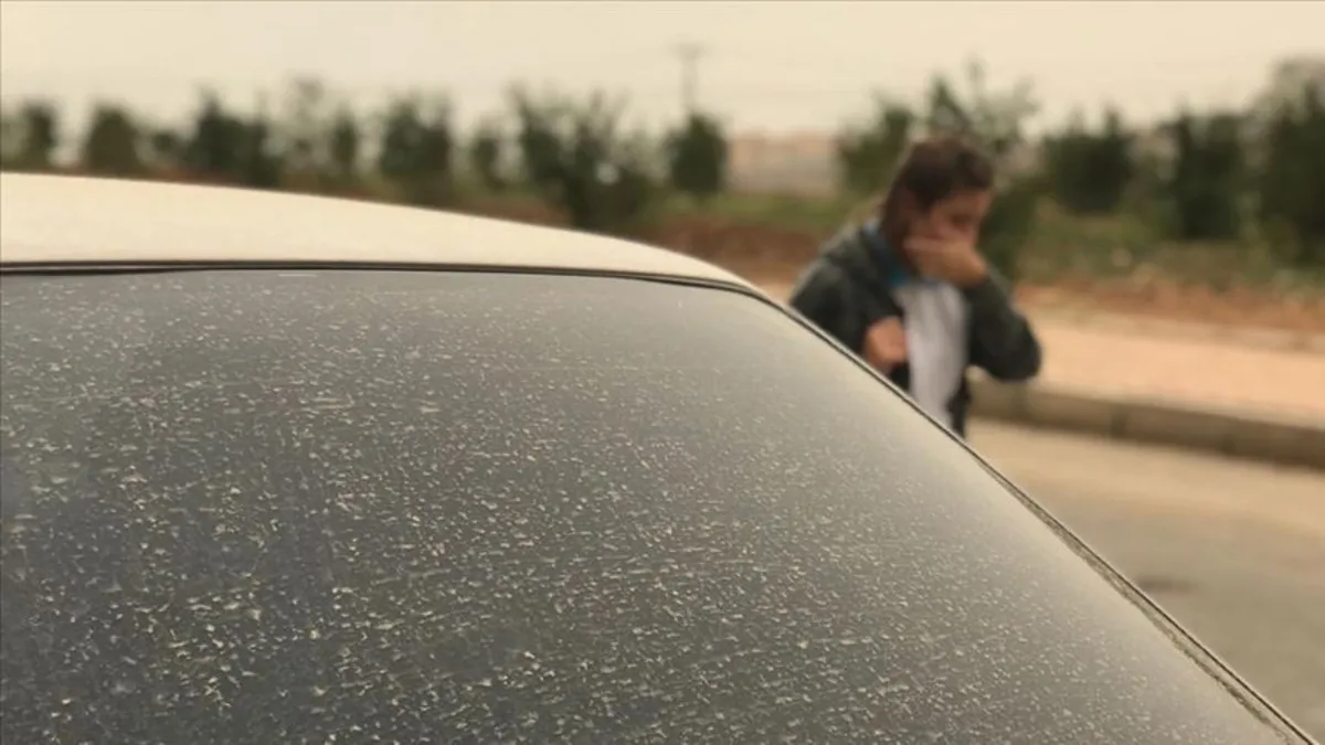 Meteoroloji'den kuvvetli rüzgar ve toz taşınımı uyarısı! Yangın alarmı