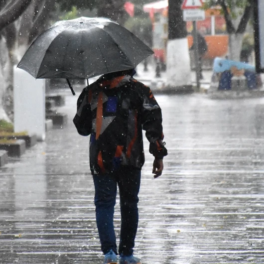Meteorolojiden Kuvvetli Sağanak Uyarısı: Hangi Bölgeler Risk Altında