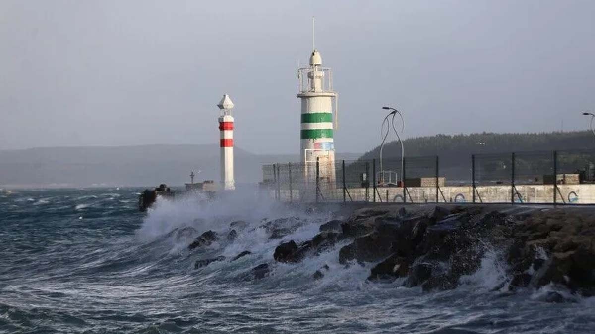 Meteoroloji'den Marmara ve Ege İçin Kuvvetli Fırtına Uyarısı