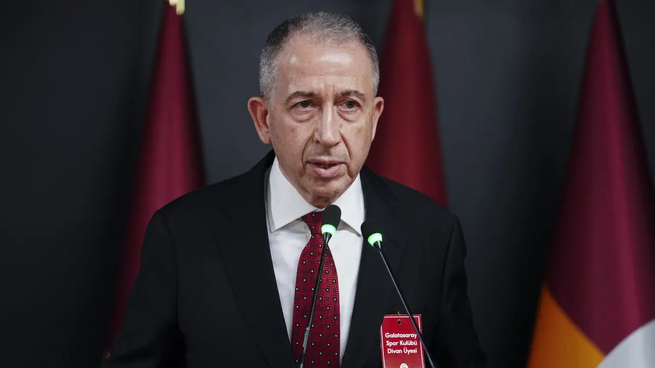 Metin Öztürk'ten Barış Göktürk açıklaması: El sıkmama krizi