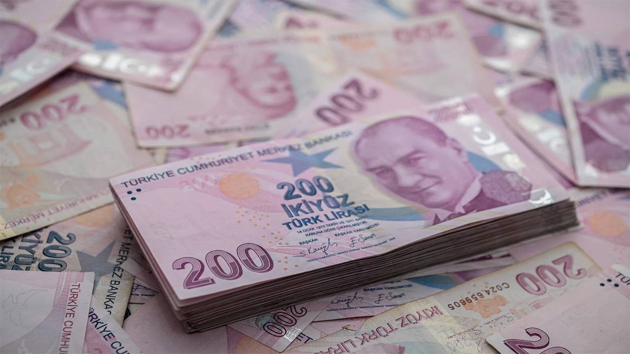 Mevduat faizlerinde yarış: 1 milyon TL'nin aylık net getirisi 35 bin TL'yi aştı