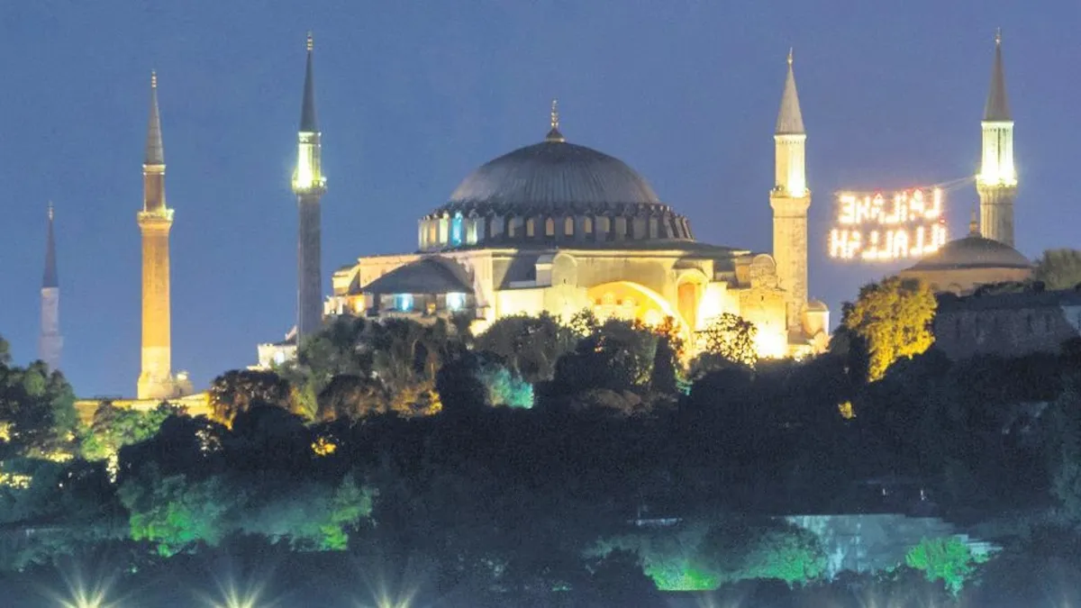 Mevlid Kandili: İslam Aleminde Hz. Muhammed'in Doğumu Coşkuyla İdrak Ediliyor