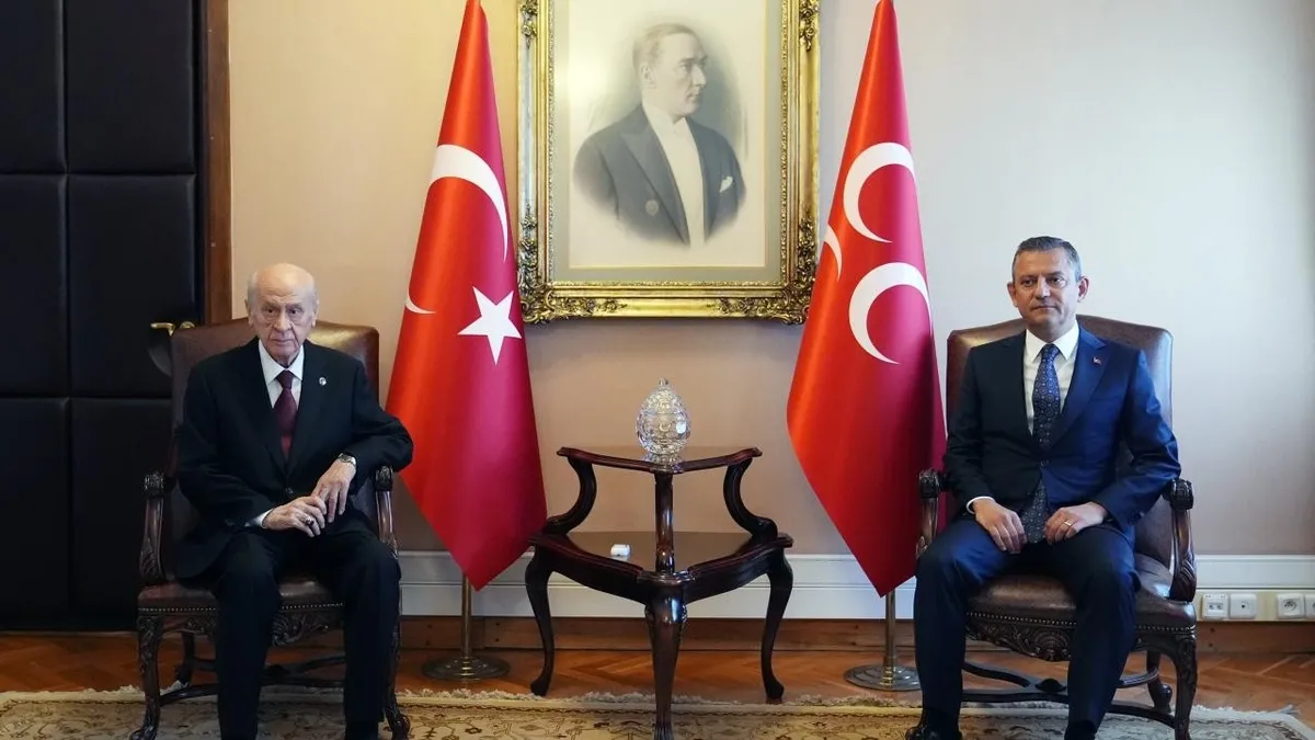 MHP lideri Bahçeli, CHP'li Özel ile telefonda görüştü