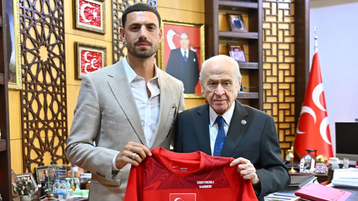 MHP Lideri Bahçeli'den Milli Futbolcu Merih Demiral'a Kabul