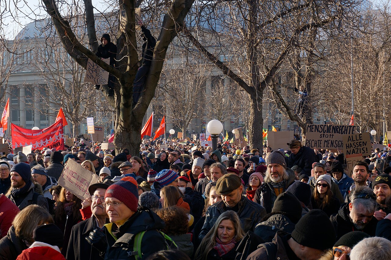 MİA'dan Almanya'da Aşırı Sağ ve Demokrasi Krizi Analizi