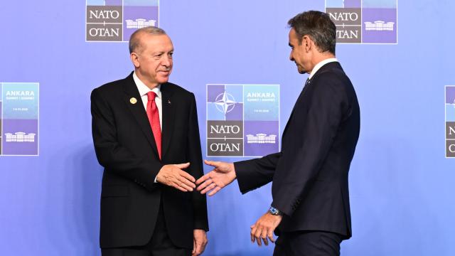 Miçotakis'ten Türkiye'ye NATO Zirvesi Övgüsü