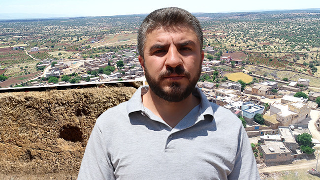 Midyat'ta yol çalışmasında 1300 yıllık Süryanice kitabeli taşlar bulundu