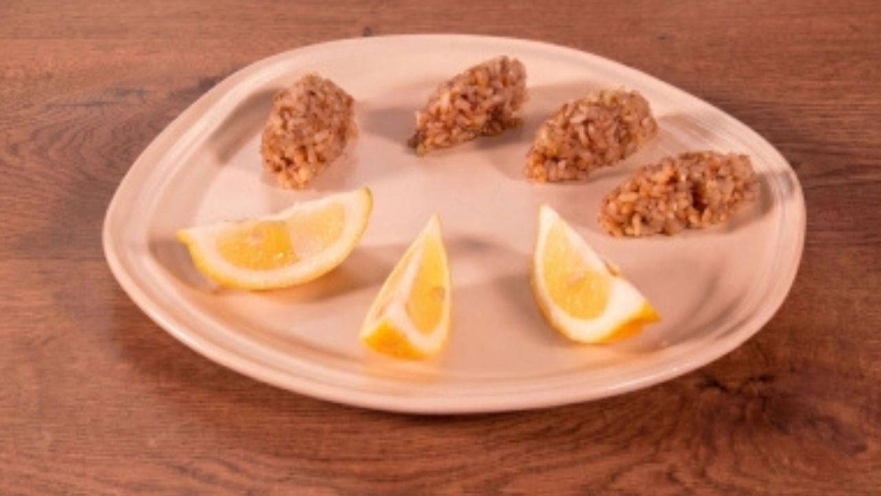 Midye sevenlere vejetaryen alternatif: Midyesiz midye pilavı tarifi