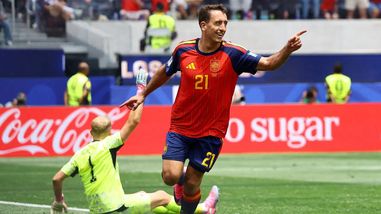 Mikel Oyarzabal'dan Barcelona iddialarına yanıt