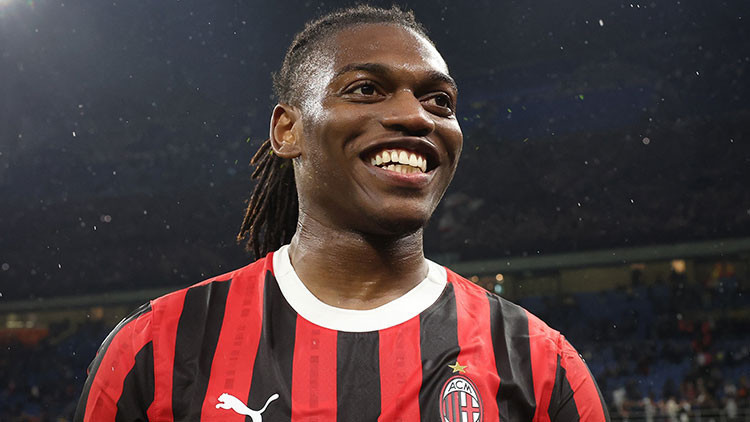 Milan, Leao için bonservis bedelini düşürdü! Fenerbahçe ve Galatasaray'ı ilgilendiren gelişme