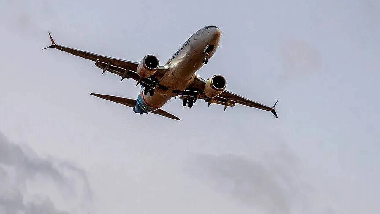 Milano-Cidde uçağında bomba ihbarı: Roma'ya acil iniş