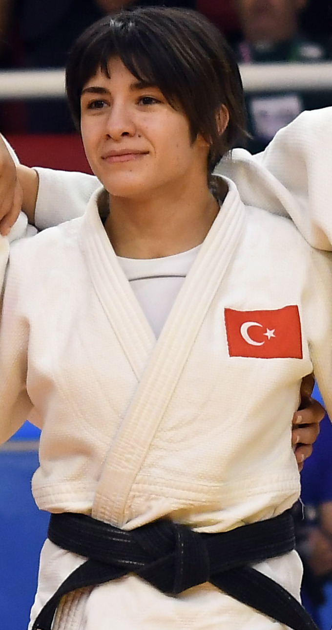 Milli judocu Tuğçe Beder, Çin'de düzenlenen turnuvada gümüş madalya kazandı