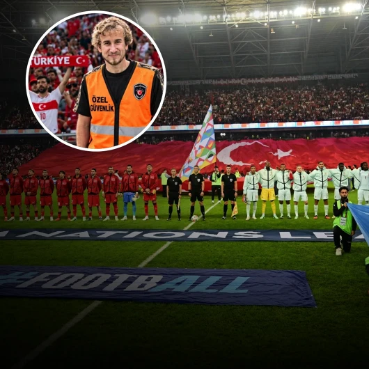 Milli Maçta Şaşırtan İsim: Futbol Oynadığı Sahaya Güvenlik Görevlisi Olarak Çıktı