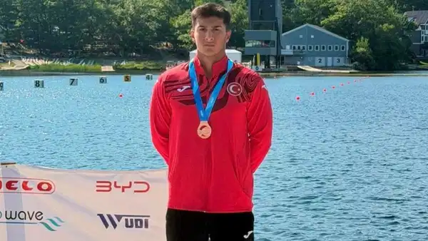 Milli sporcu Rahmi Kaan Karahan'dan tarihi başarı