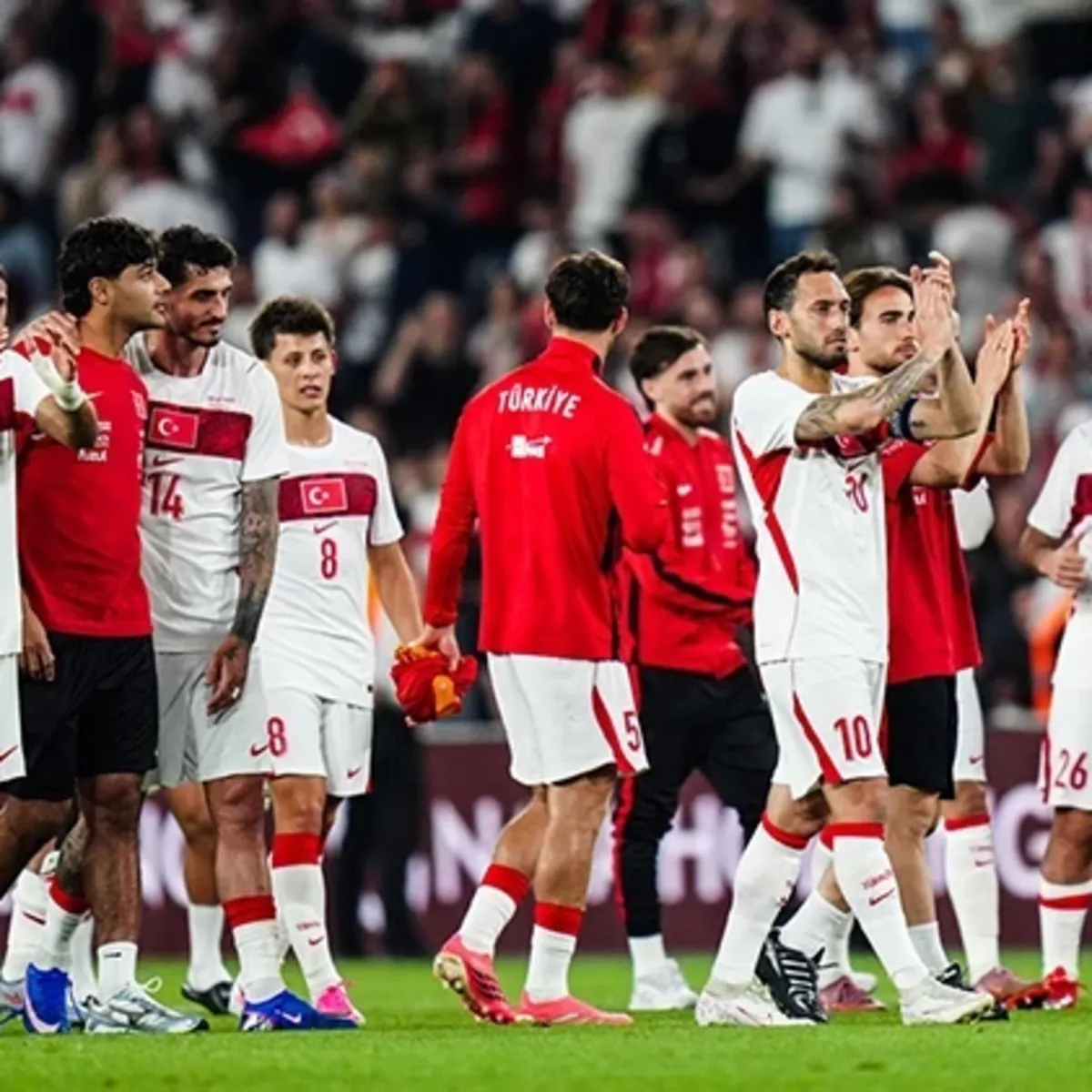 Milli Takıma Sosyal Linç Neden Durmuyor? Uzmanlar Uyarıyor