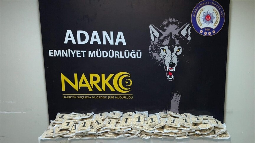 MİT ve Adana Emniyeti'nden Uyuşturucu Operasyonu: 375 Bin Hap Ele Geçirildi