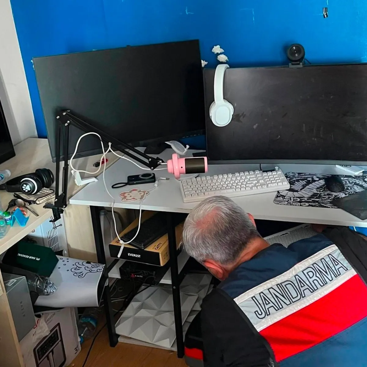 MİT'ten kredi kartı şebekesine dev operasyon