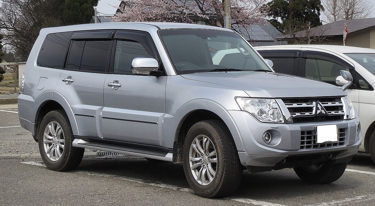 Mitsubishi Pajero Geri Dönüyor: Tanıtım Tarihi ve Hibrit Detaylar