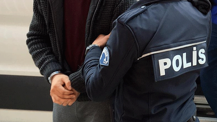 MİT'ten kredi kartı şebekesine darbe: 3 şüpheli gözaltında