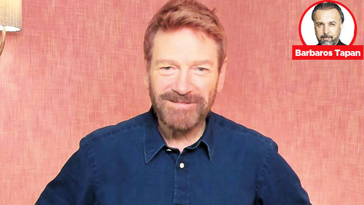Mizah, Hayatla Başa Çıkmanın Bir Yolu: Mayday Filminde Branagh ve Reynolds