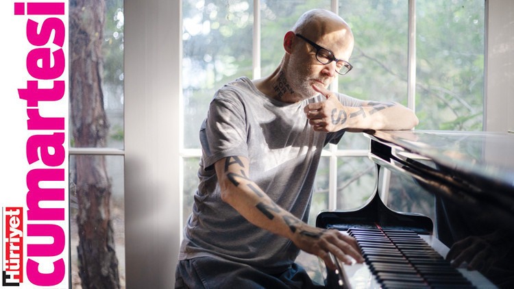 Moby İstanbul'da: 'Mutluluk Bir Kek Gibidir