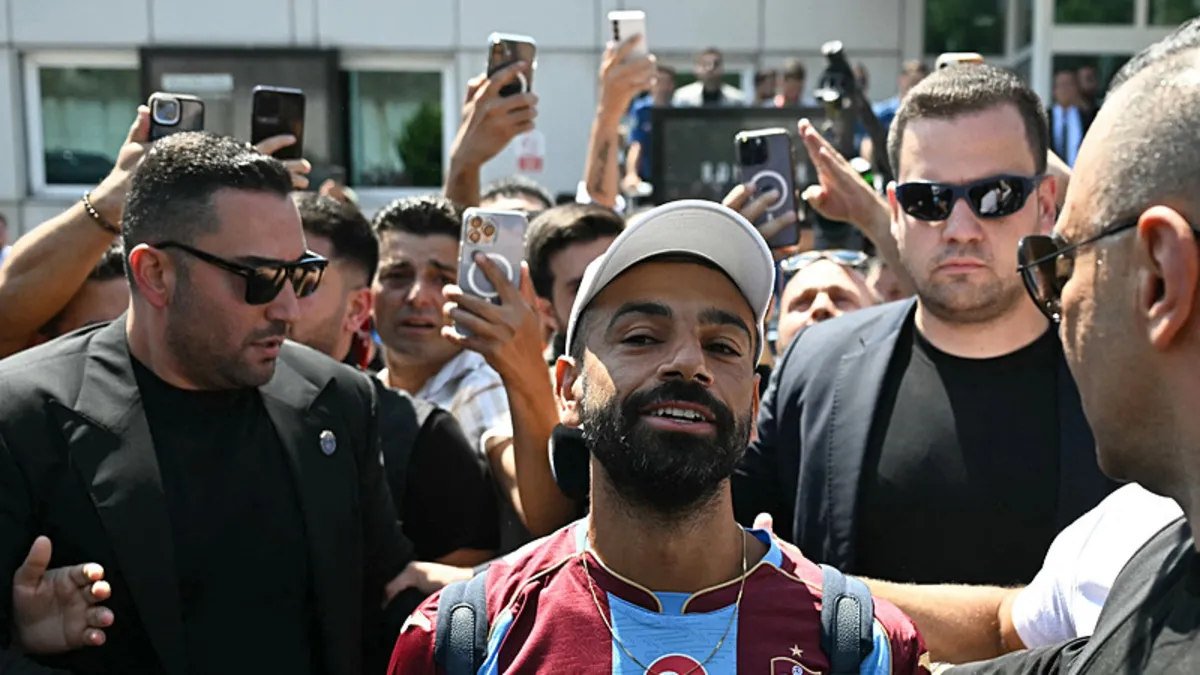 Mohamed Salah Trabzon'a Gidiyor! Havaalanında Çılgın Karşılama