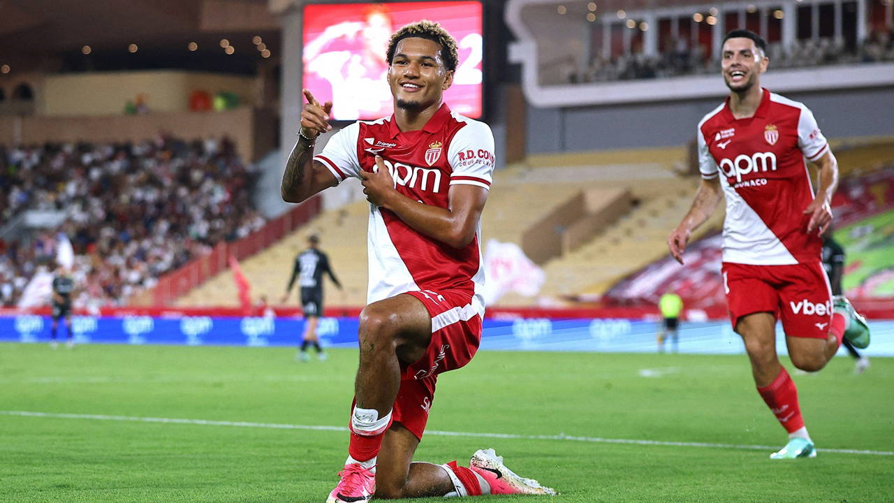 Monaco Lens'i 2-1 Yendi, Ligue 1'de Zirveye Yerleşti