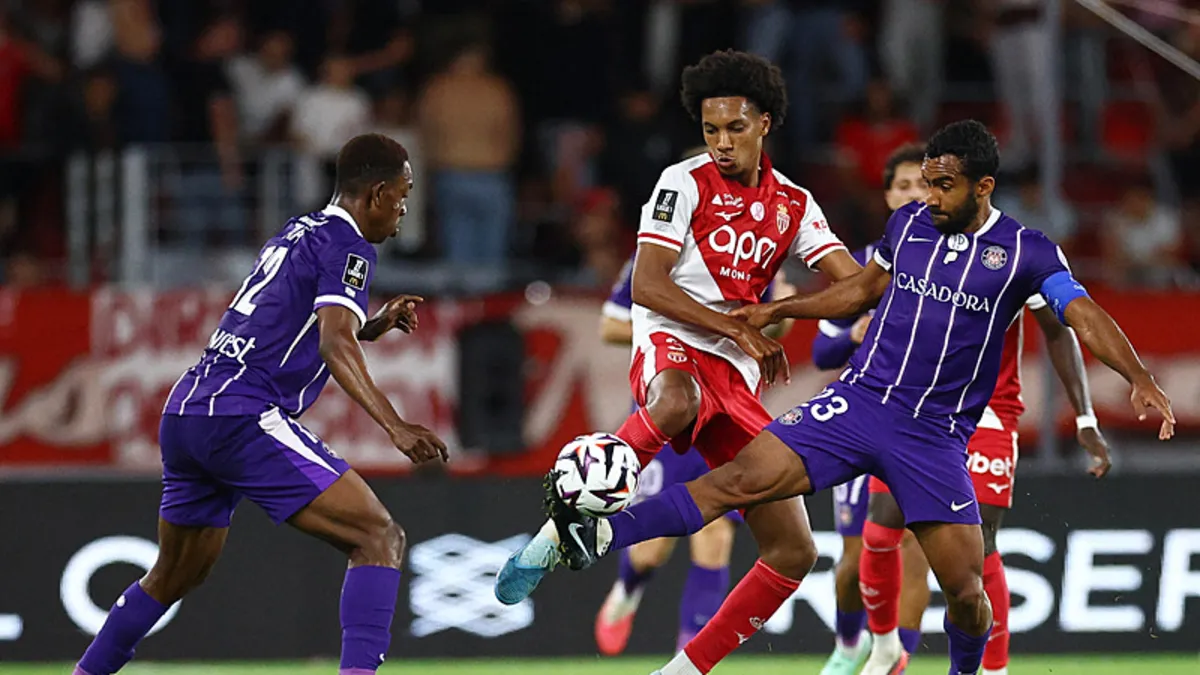 Monaco ile Toulouse Ligue 1'de puanları paylaştı