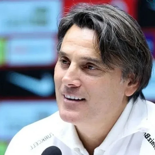 Montella'dan Basın Toplantısında Kahkaha: 'Alınmazdım, Direkt Sorabilirdiniz