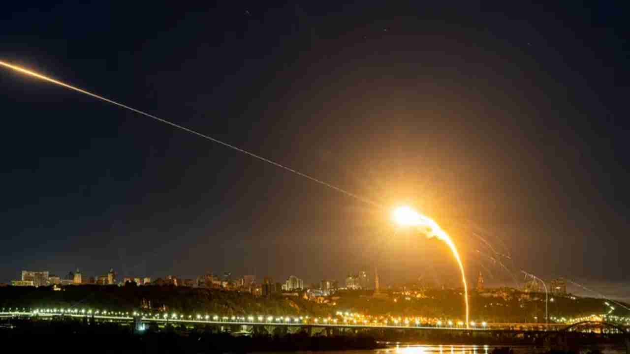 Moskova'ya 620 İHA'lık Dev Saldırı: 180 Drone İmha Edildi