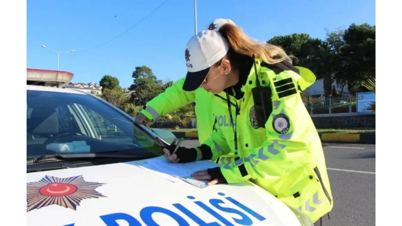 Motosiklet şovuna 178 bin TL ceza: Akrobatik hareketler pahalıya patladı