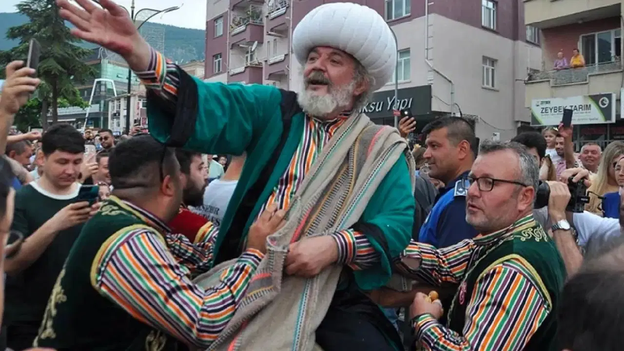 Müfit Can Saçıntı Kayyım Şakası Nedeniyle İfadeye Çağrıldı