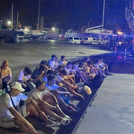 Muğla'da Yasa Dışı Göçmen Operasyonu: 25 Kişi Yakalandı