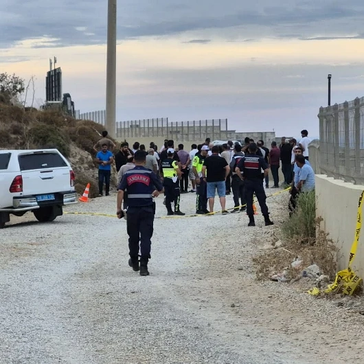Muğla Bodrum'da 15 Yaşındaki Sürücü Duvara Çarparak Hayatını Kaybetti