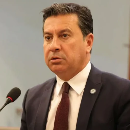 Muğla Büyükşehir Belediye Başkanı Ahmet Aras CHP'den istifa etti
