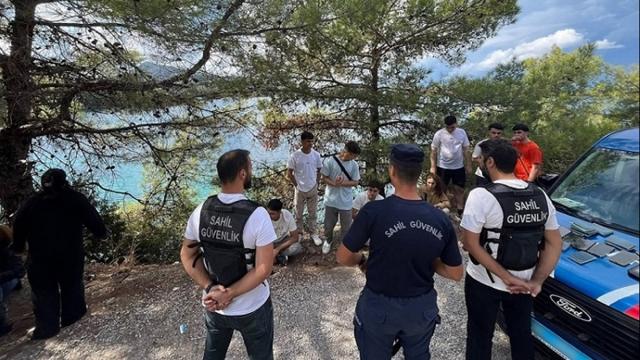 Muğla Marmaris'te 18 Düzensiz Göçmen Yakalandı