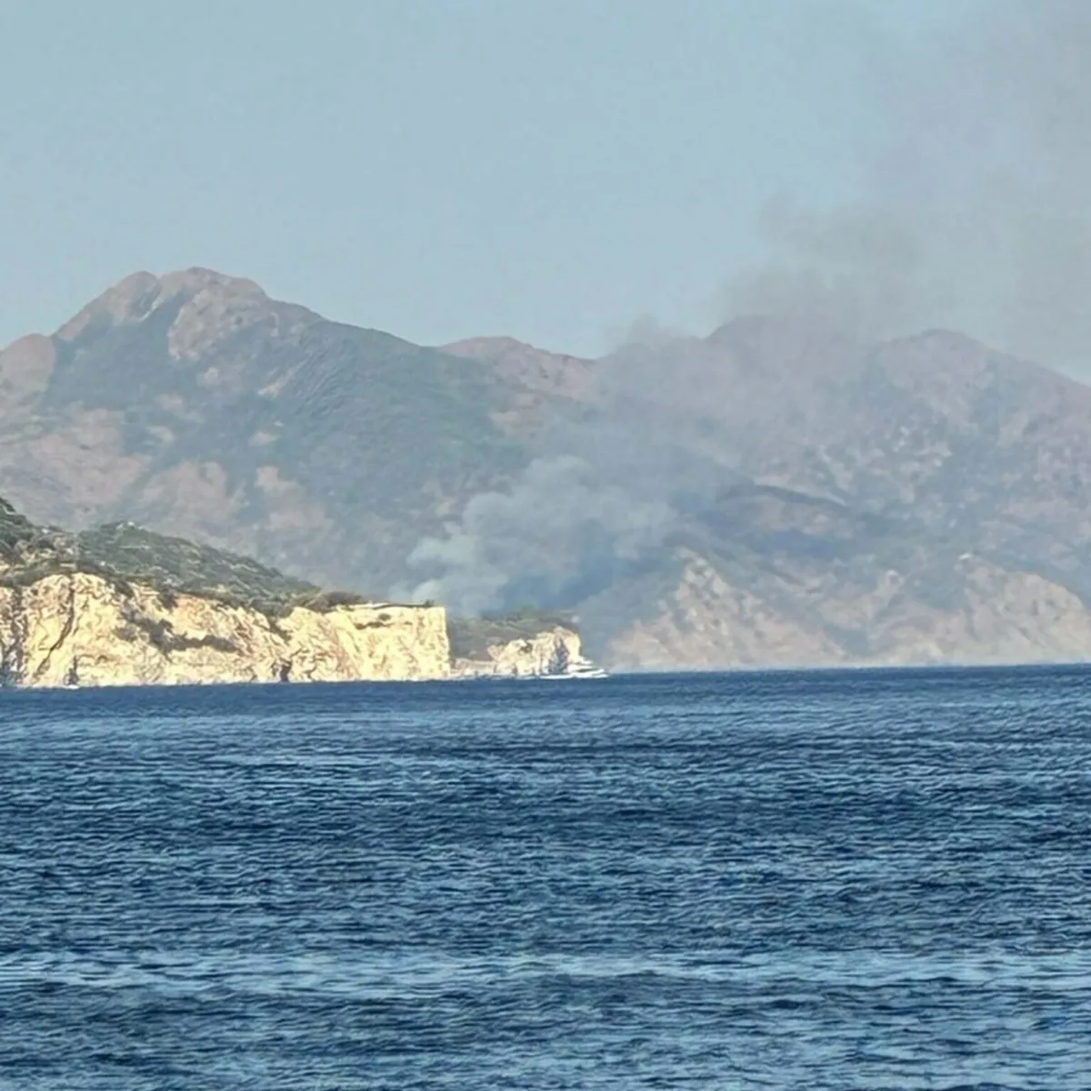 Muğla Marmaris'te Orman Yangını: Yalancıboğaz'da Alevler Yayılıyor