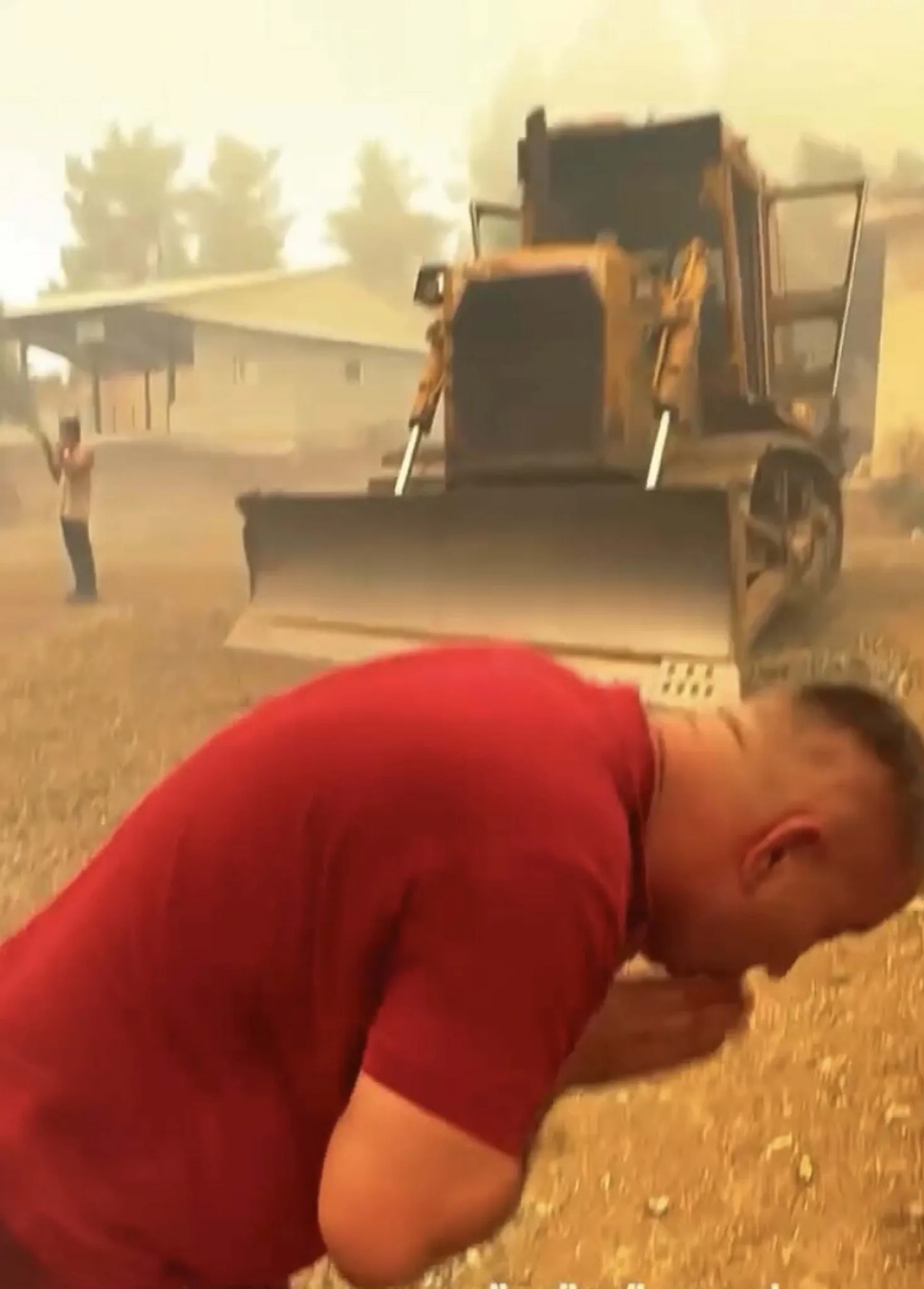 Muğla Orman Yangınında Dozer Operatörü Alevlere Set Oldu