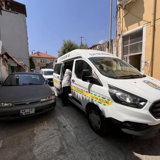 Muğla'da Yaşlı Çift Evinde Av Tüfeğiyle Vurulmuş Halde Bulundu