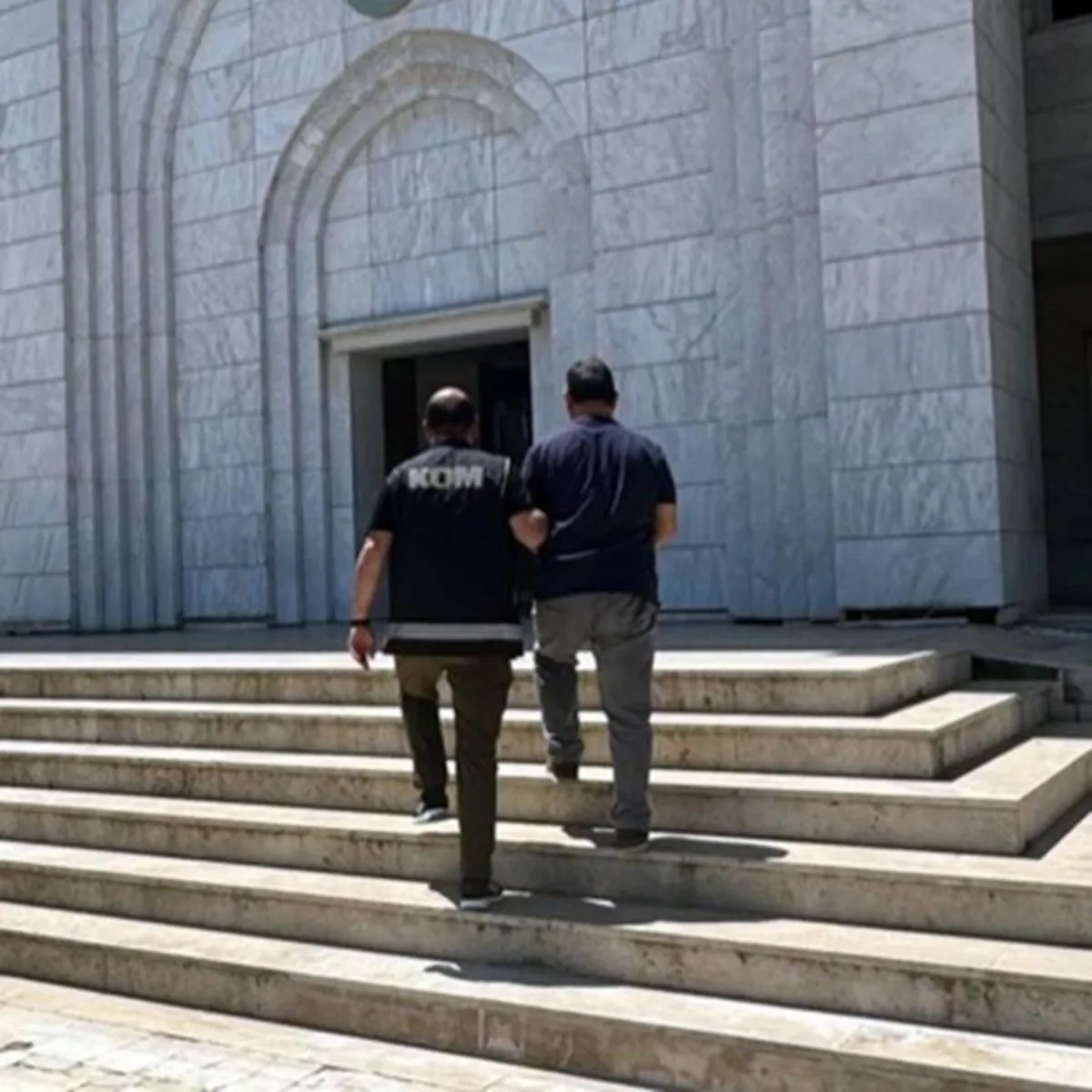 Muğla'da 6 yıl hapis cezasıyla aranan FETÖ üyesi yakalandı