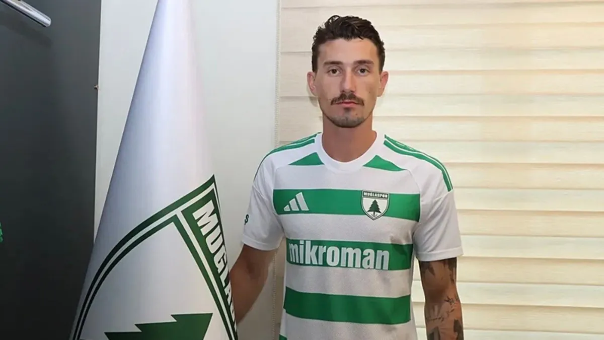 Muğlaspor, Süper Lig hedefi için deneyimli kaleci Ekrem Kılıçarslan'ı transfer etti