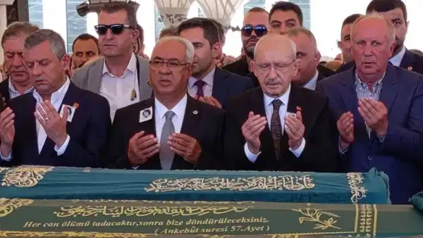 Muharrem İnce'den cenaze fotoğrafı eleştirilerine sert yanıt